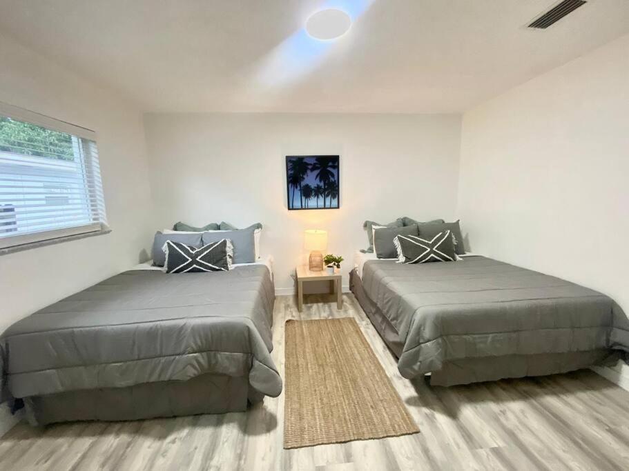 فيلا Beautiful & Relax Family House 2/1- Free Parking ميامي المظهر الخارجي الصورة
